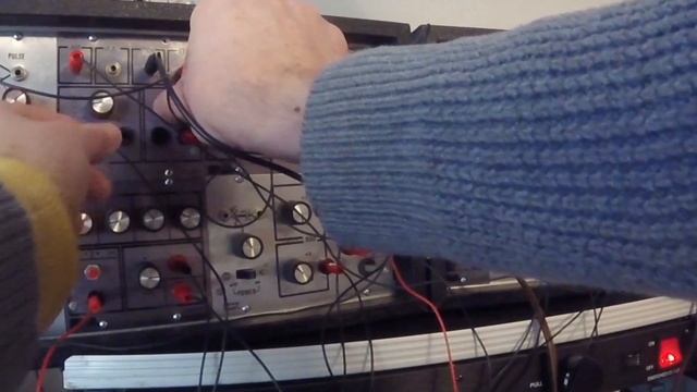 PAIA 4710 balanced modulator patch смотреть онлайн