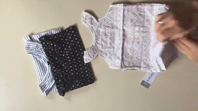 Комплект боди маечкой Carters из лимитированной серии, модель 2017 г.