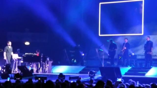 20 Sigarette/Natale senza regali - Marco Mengoni live - Assago Milano 08/05/2015 #MengoniLive2015. смотреть онлайн