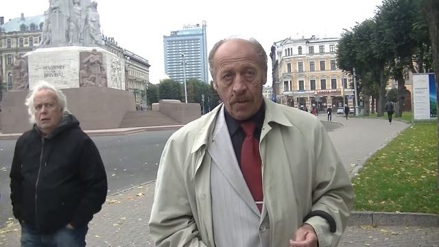 Плинер Яков у памятника Свободе в РИге 8 10 2014 смотреть онлайн