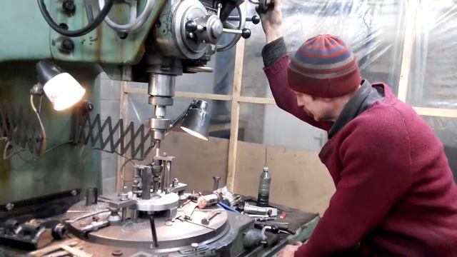 Продмаштехсервис. Славик делает крылья. 19.02.2015 смотреть онлайн