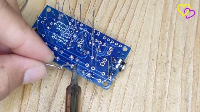 DIY Electronic Kits Wireless Stereo FM Radio Receiver Module PCB 76MHz-108MHz DC 1.8V-3.6V смотреть онлайн