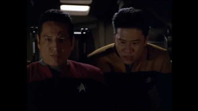 Star Trek Voyager - Voyager Crash lands on Class L planet "Timeless" смотреть онлайн