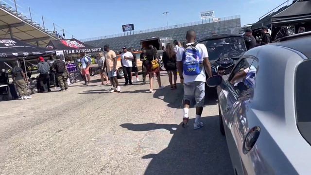 Cj On 32s Pulled Up To The YouTuber Callout In The Craziest TrackHawk Ever смотреть онлайн