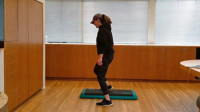 INTERMEDIATE STEP AEROBICS WORKOUT #3 (45 MIN) 140 BPM - Choreographed by Kat Gates смотреть онлайн