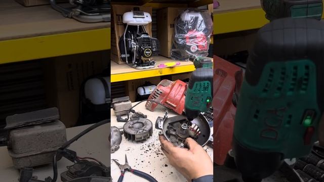 Overhaul Mesin Rumput Bg430 (Tukar Block, Bearing) Buka Hancur Part 1(1/2) смотреть онлайн