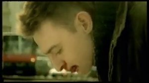 Звери - Любовь ♥ (Official Music Video)