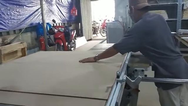 MBS 300 MBS 400 TILLING ABOR SAW MACHINE смотреть онлайн