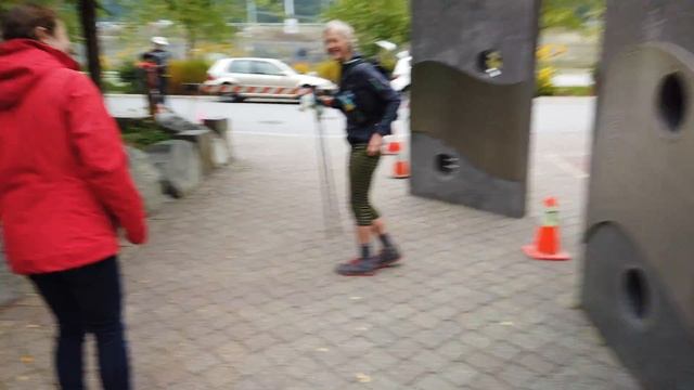 Leaving Whistler Athlete's Centre after 49 km смотреть онлайн