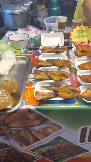 Thai soup, Fried fish, Meat cutlets, sausages on a skewer смотреть онлайн