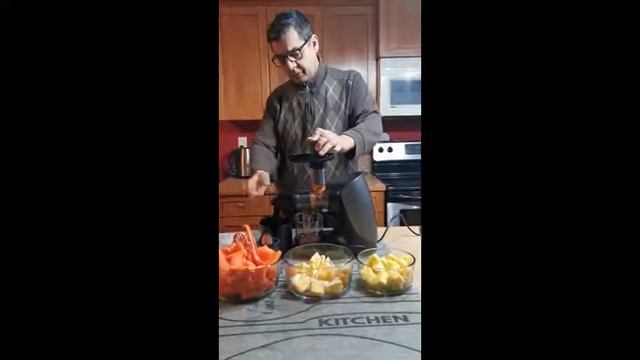 Ninja Cold Press Juicer Pro video review by Keshab смотреть онлайн