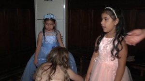 Кръщене Валенсия и Василка част 1