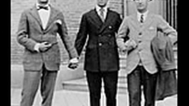 salvador dali смотреть онлайн