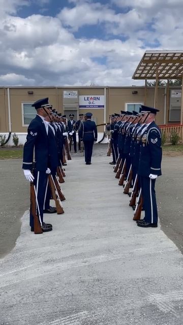 Air Force Honor Guard Drill Team Walk Thru смотреть онлайн