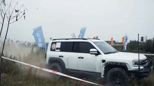 BYD FangChengBao Leopard 5 Extreme Off-Road Experience смотреть онлайн