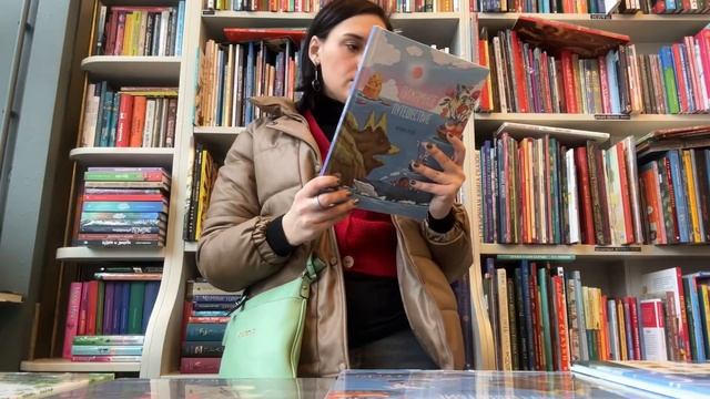 VLOG: Питерские коммуналки, лучший книжный магазин, снег в апреле смотреть онлайн