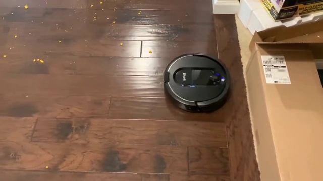 Shark IQ R1001AE Robot Self Empty - Review 2020 смотреть онлайн