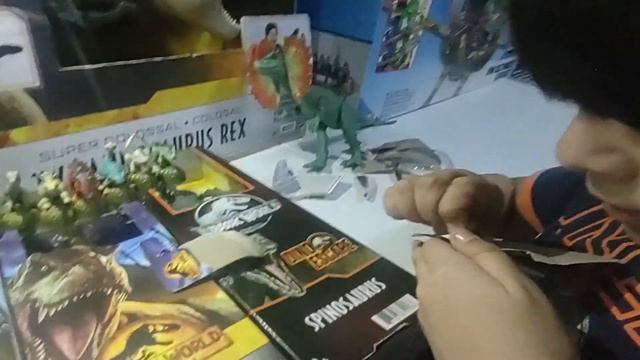 JURASSIC WORLD MICRO FIGURAS DINO ESCAPE Y DOMINION | UNBOXING смотреть онлайн