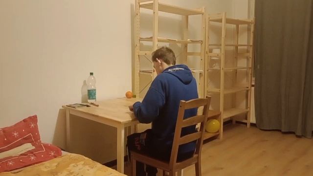 Жизнь в комнате. Слова будущего смотреть онлайн