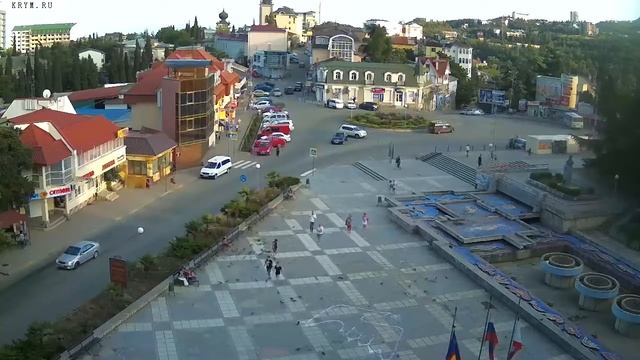 Вебкамера "Площадь Советская". Запись 03.07.2016 19:00:02 смотреть онлайн
