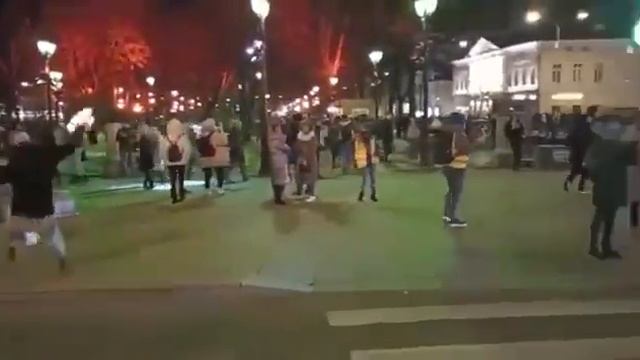 ⚡️Суд приговорил к двум годам колонии 22-летнюю студентку Анастасию Левашову, бросившую в полицей смотреть онлайн