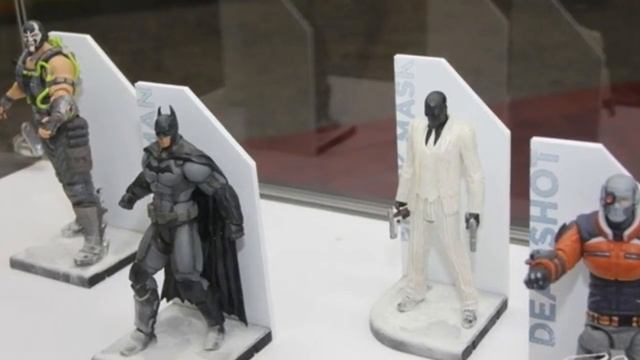 SDCC 2013 Batman Arkham Origins Series 1 & 2 Preview смотреть онлайн