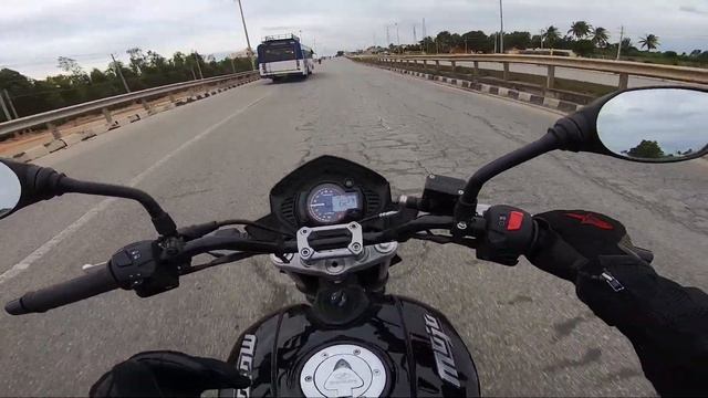 Dominar 400 or Mojo 300 ? Which one to buy ? смотреть онлайн