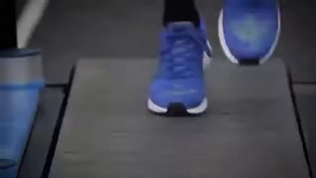 Nike Men's Air Zoom Pegasus 31 Running Shoe смотреть онлайн