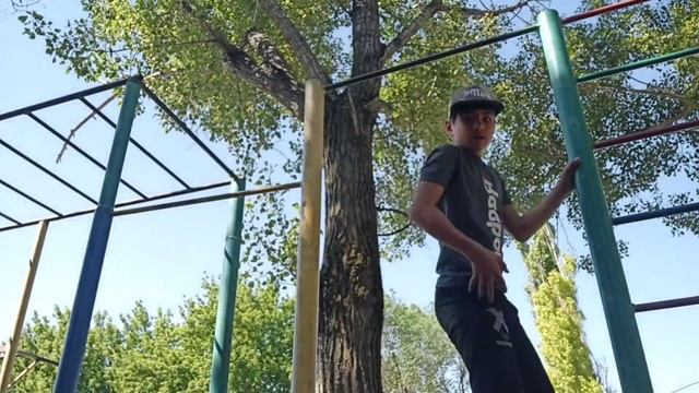 Обучалка на трюки на турнике смотреть онлайн