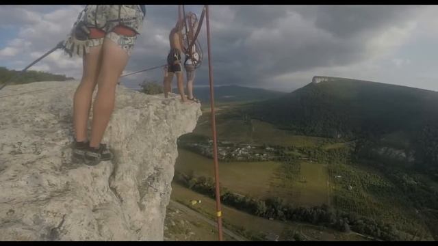 Тритьяк Сергей kachi-kalion, rope jumping with skyline x-team in Crimea смотреть онлайн