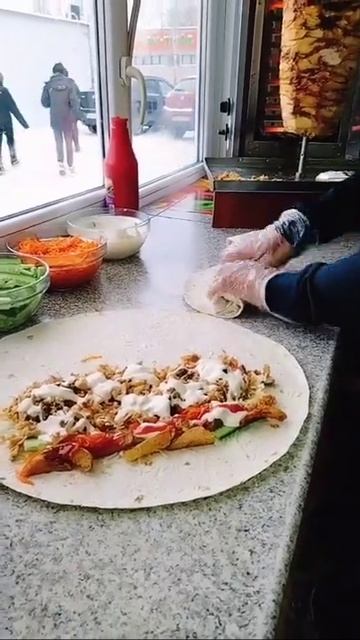 самый лучший шаурма в России😱🥵! а вы пробовали шаурму? 🤔,лучшый шаурмен в России😱💪✊😉🤪 смотреть онлайн