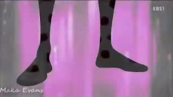 В Маринетт вселилась акума