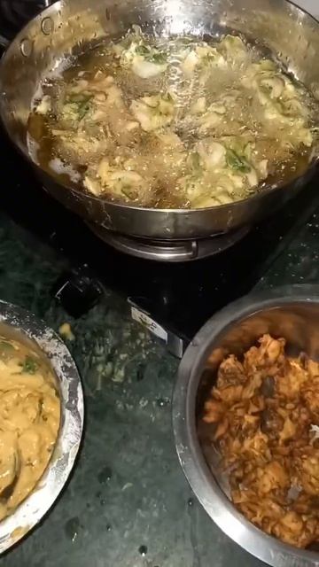 aaj khaane me bhajiye , suran ki sabzi , pulao hai #holi #special #soyummy смотреть онлайн