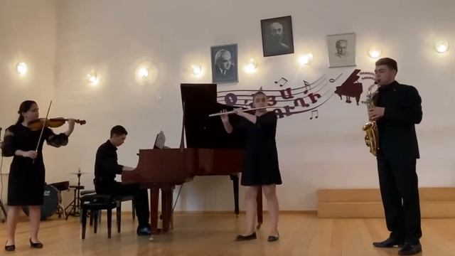 B. Rosette from "White Tower" by young musicians from Hekimyan music school смотреть онлайн