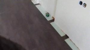Саморезы в ламинат! Зачем???
