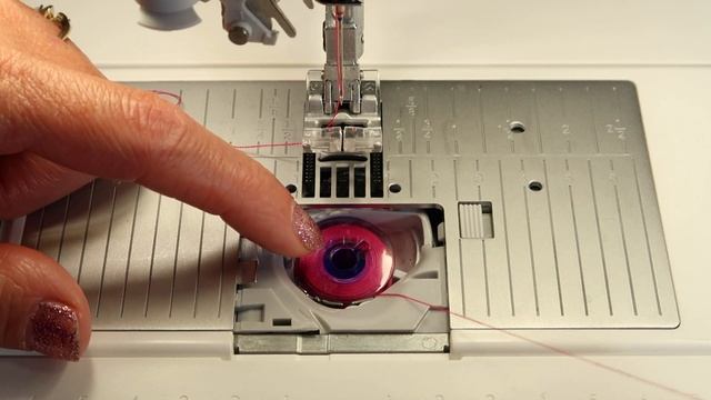 PFAFF Creative Icon 7 Inserting The Bobbin