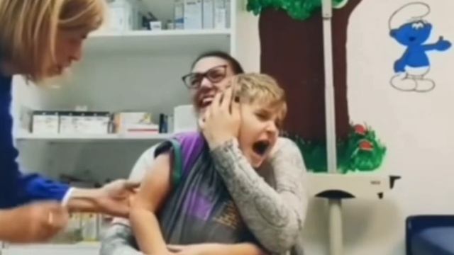 Goofy ahh kid sings Skibidi song in doctor’s office смотреть онлайн
