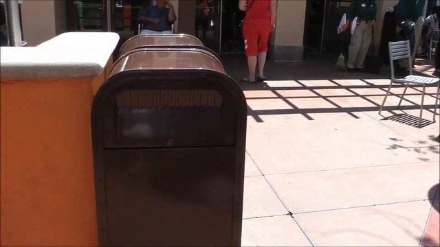 Hollywood Grill, Universal Studios Hollywood смотреть онлайн