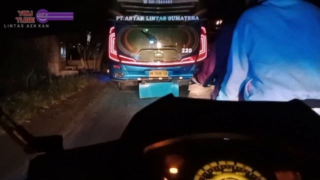 Bus ALS 220 Reborn lebih awal masuk aek kanopan.begini Lari bus als 220 Reborn #als220 #alsjogja смотреть онлайн