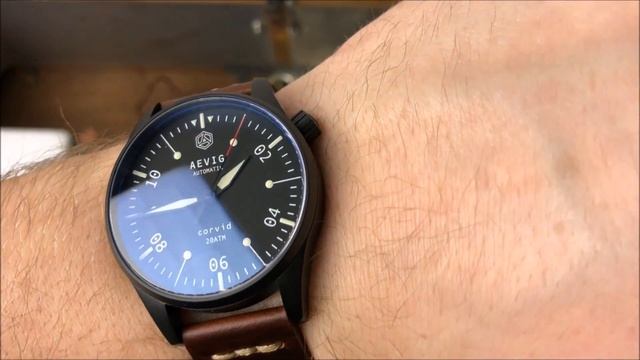 AEVIG Corvid Black DLC Bauhaus Field Watch смотреть онлайн
