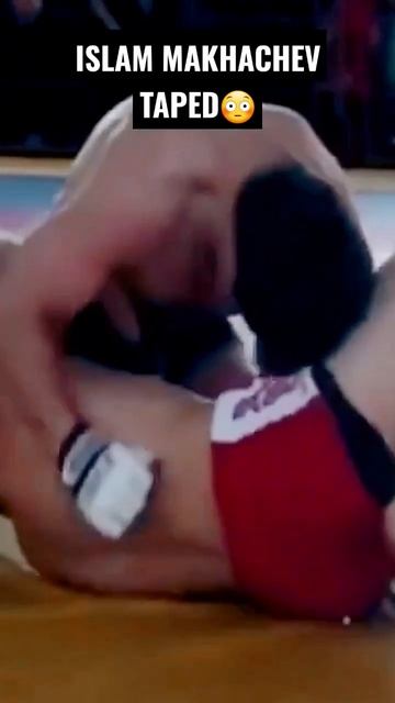 Islam Makhachev got Finished in 2 Minutes😱 смотреть онлайн