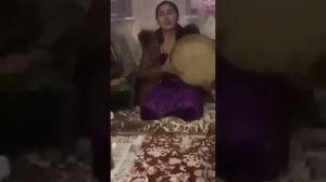 Духтари точик шарманда кард хамара ба и шер хониш