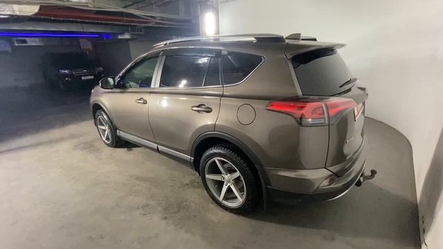 Toyota RAV4 смотреть онлайн