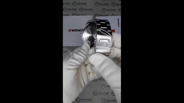 Часы Wenger 01.1841.104 смотреть онлайн