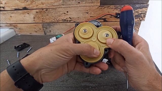 REPARACIÓN Y MANTENIMIENTO BOMBA SHURFLO смотреть онлайн