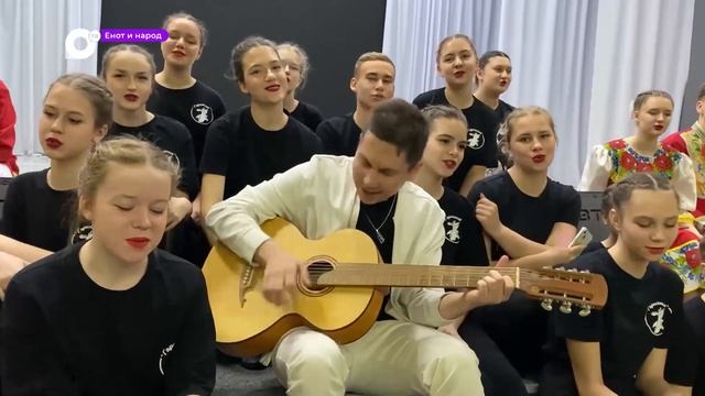 Енот и народ / Боярыни Тихаса принимают в гости Енота / 09.06.23 смотреть онлайн