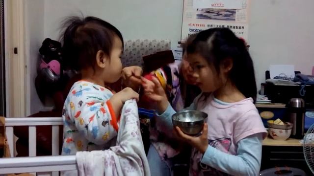 Rita feeding Rhea the Solid Foodpart 1 смотреть онлайн