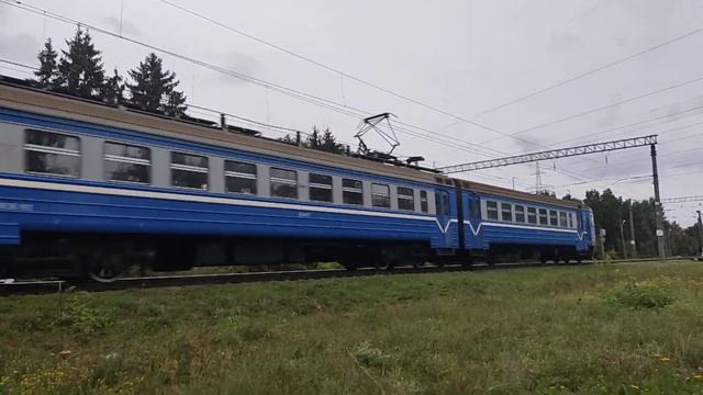 ЭР9Т,Отправилась со станции Жодино.