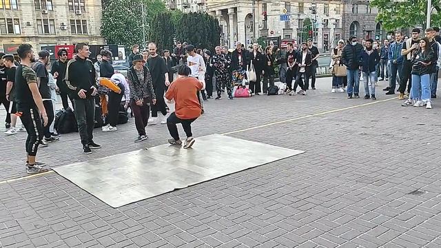 Київ. Шісгаре, йо бейбі, шісгаре - стара пісня, танці на новий лад. смотреть онлайн