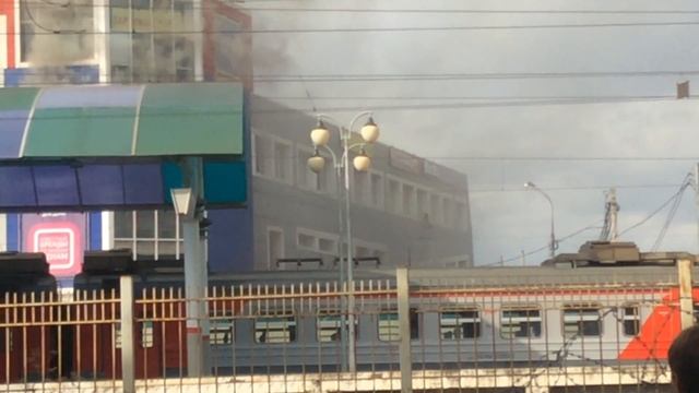 Страшный пожар на рынке смотреть онлайн